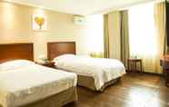 Bedroom 4 GreenTree Inn PuNing International Commodity City Hotel