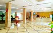 Lobi 2 GreenTree Inn PuNing International Commodity City Hotel