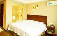 Bedroom 6 GreenTree Inn PuNing International Commodity City Hotel