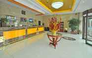 Lobi 4 GreenTree Inn Linyi International Convention Center Express Hotel