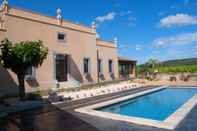 Swimming Pool Château La Sabine