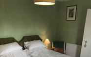 Kamar Tidur 3 Lower Buckton Country House - Sleeps 12