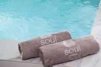 สระว่ายน้ำ Santorini Soul Villas