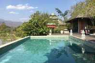 สระว่ายน้ำ Anna Farm - Private Pool Villa