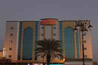 Exterior Tabuk Ramada Aparthotel