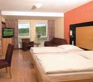 Bedroom 3 Burg-Hotel