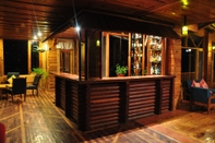 Bar, Cafe and Lounge The Chalets Naldehra