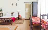 Kamar Tidur 5 GuestHouser 1 BR Homestay 58ba