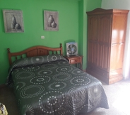 Kamar Tidur 2 Hostal Ronda Sol