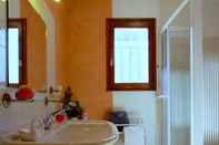 In-room Bathroom Les Anthemis