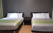 Kamar Tidur 3 Quality Inn & Suites Kansas City Downtown