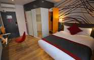 Bedroom 2 Sleeperz Hotel Dundee