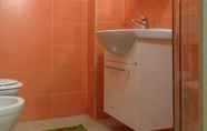 Toilet Kamar 7 B&B Castello