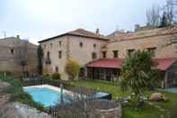 Swimming Pool Antiguo Palacio de Atienza