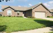 Exterior 6 Spacious 3 BR Ranch House W Patio Yard in a Quiet Suburb