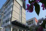 Exterior Suraj Grand Hotel