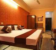 Bedroom 2 Hotel Indraprastha