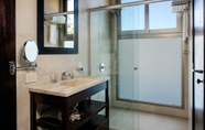 Toilet Kamar 5 Calfuco Wine Hotel & Spa