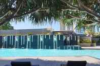 Swimming Pool Sealuxe Surfer Paradise Central- Spacious Sea View Deluxe, King Spa Residence