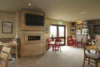 Lobi 4 Spring River Ebbsfleet by Marston's Inns