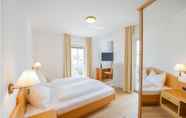 Bedroom 3 Hotel Goldene Traube