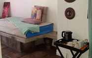 Kamar Tidur 7 Herberg Guest House & Coffee Shop