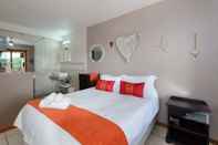 Phòng ngủ San Lameer Villa Rentals One Bedroom Standard 10412