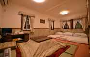 Bilik Tidur 4 Country Hotel Red Fox