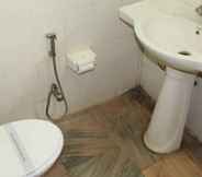 Toilet Kamar 6 Hotel Garv Residencia Gaya