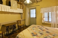 Bedroom Auberge de la Beursaudiere