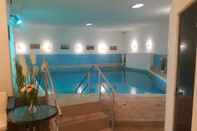 Swimming Pool Megas Palace Bankya
