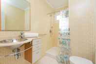 In-room Bathroom Estudio Els Alberts