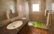 In-room Bathroom 4 Villa Carvajal