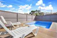 Swimming Pool Villa Ferreira