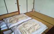 Bedroom 5 J-Hoppers Lake Biwa Guesthouse - Hostel