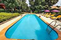 Swimming Pool Misefa Kastély
