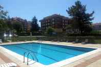 Swimming Pool Hotel La Encina