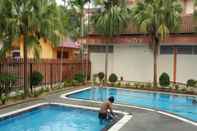 Swimming Pool Anjung Apartment 3BR 1