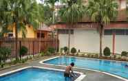 Swimming Pool 4 Anjung Apartment 3BR 1