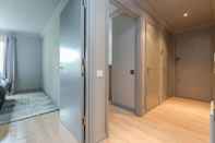 Lobi Hoxton 2 Bed Apartment by BaseToGo