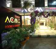 Exterior 2 Hotel Acme