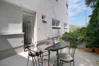 Common Space Apartments Parcela