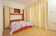 Kamar Tidur 5 Apartments Parcela