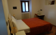 Bedroom 3 Bed and breakfast Monte Bibele