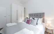 Bedroom 4 Soho Apartments by BaseToGo