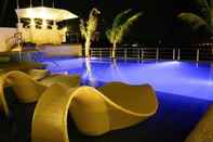 Swimming Pool iCove Beach Hotel