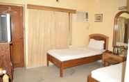 Kamar Tidur 2 Hotel Tathagat Inn