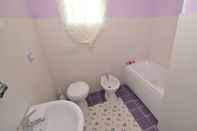 In-room Bathroom Villetta Certosina II