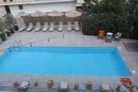 Swimming Pool Psili Ammos