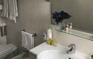 In-room Bathroom 2 Hotel Baia Bianca